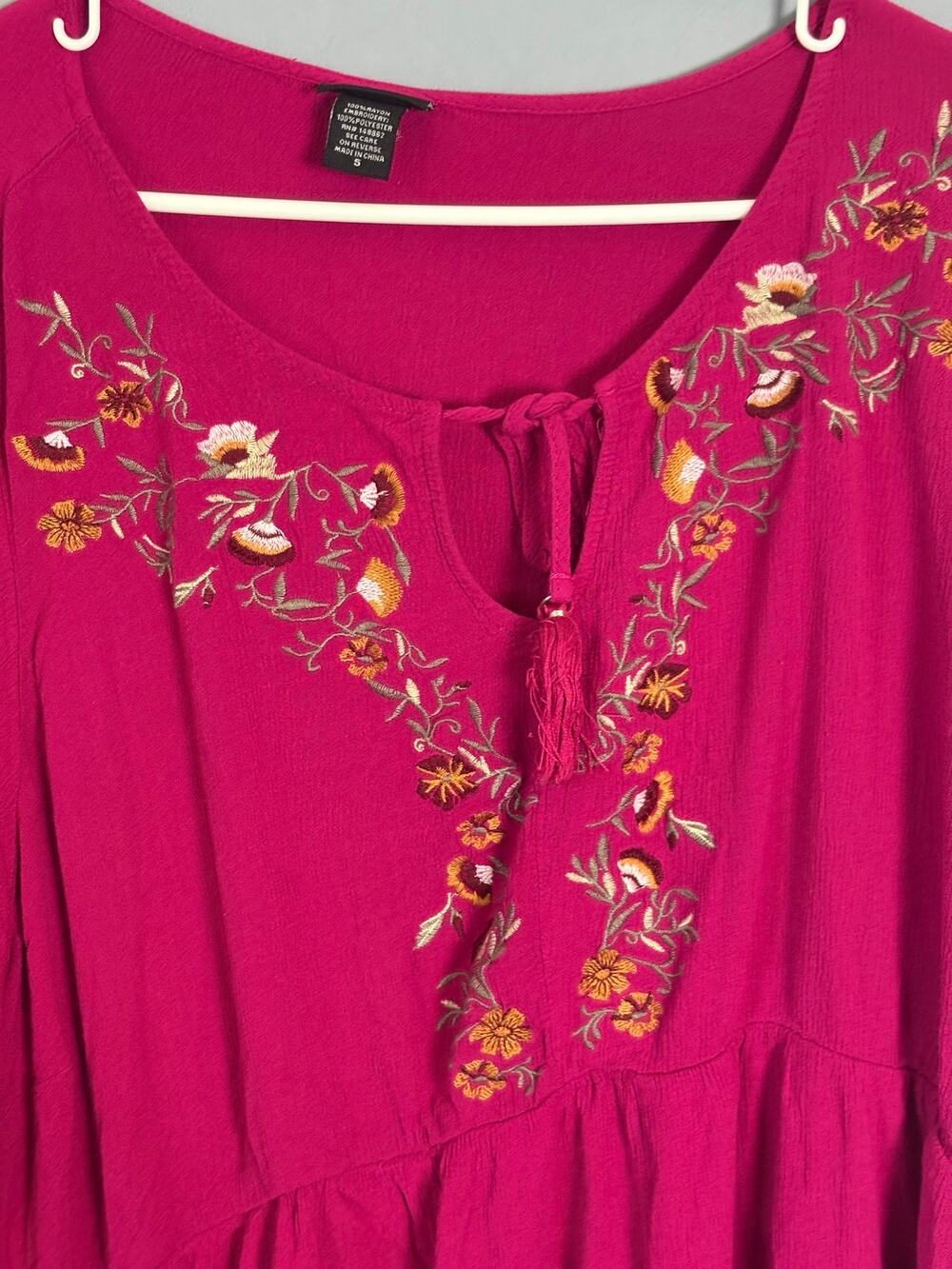 Torrid Women’s Magenta Embroidered Tiered Tunic Top Size 5